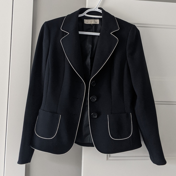 Tahari Arthur S. Levine Tailored Blazer - Picture 2 of 7
